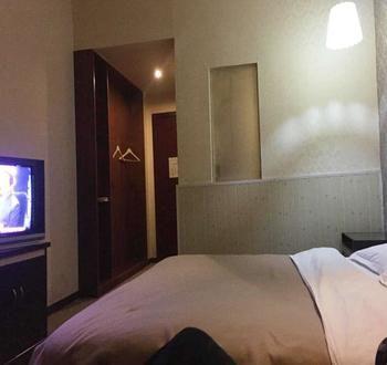 Chengdu Thanks Giving Hotel CTU Екстериор снимка